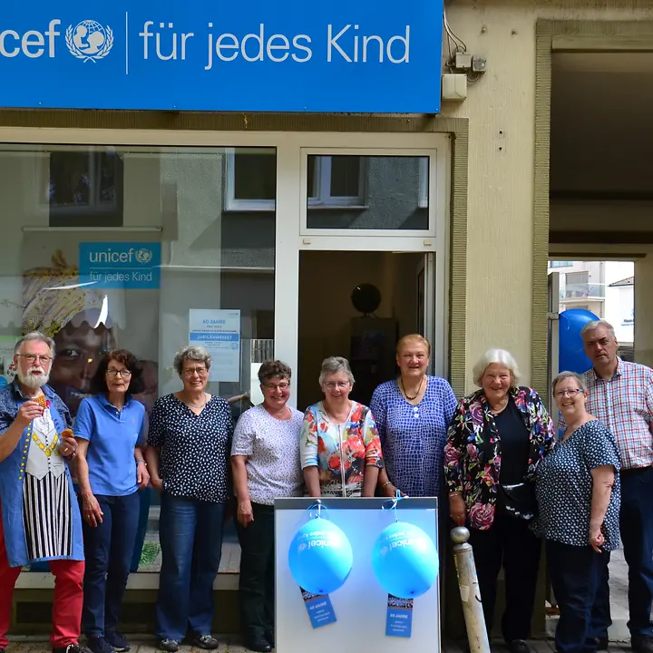 hier vertreten von: Peter, Margret, Anette, Ursula, Monika Czech, Monika Middel, Mechthild Büroteam