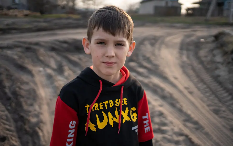 Minen und Blindgänger in der Ukraine: Vladislav wurde bei einer Explosion verletzt | © UNICEF/Filippov Minen und Blindgänger in der Ukraine: Vladislav wurde bei einer Explosion verletzt