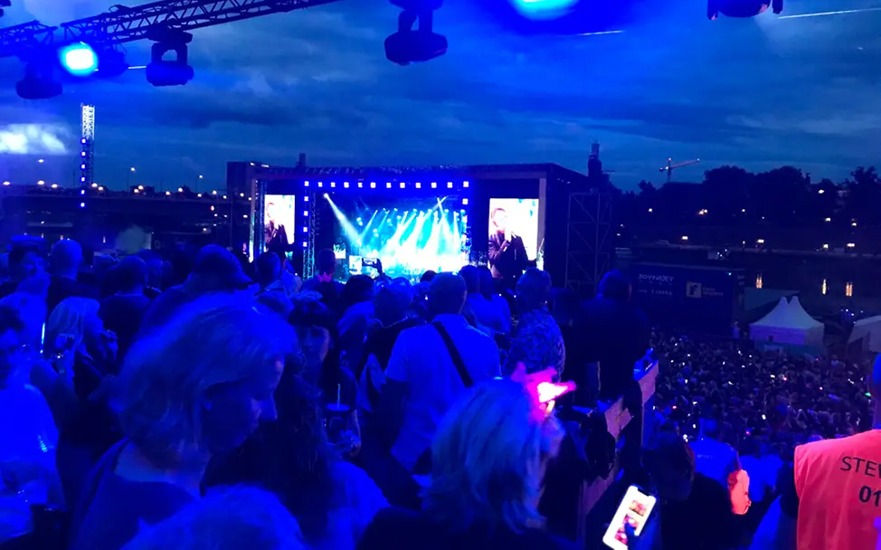 Impression von der Pfandaktion der UNICEF AG Dresden bei den Filmnächten 2023 Impression von der Pfandaktion der UNICEF AG Dresden bei den Filmnächten 2023