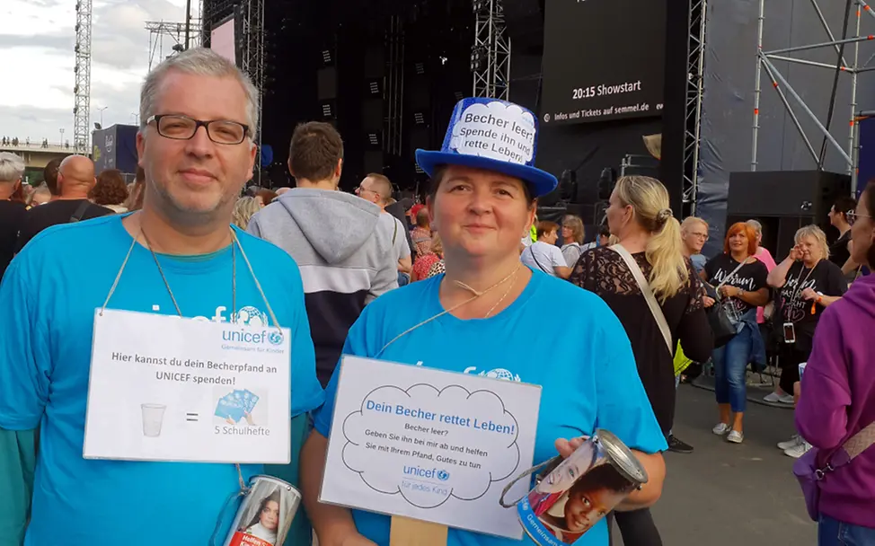 Impression von der Pfandaktion der UNICEF AG Dresden bei den Filmnächten 2023 Impression von der Pfandaktion der UNICEF AG Dresden bei den Filmnächten 2023