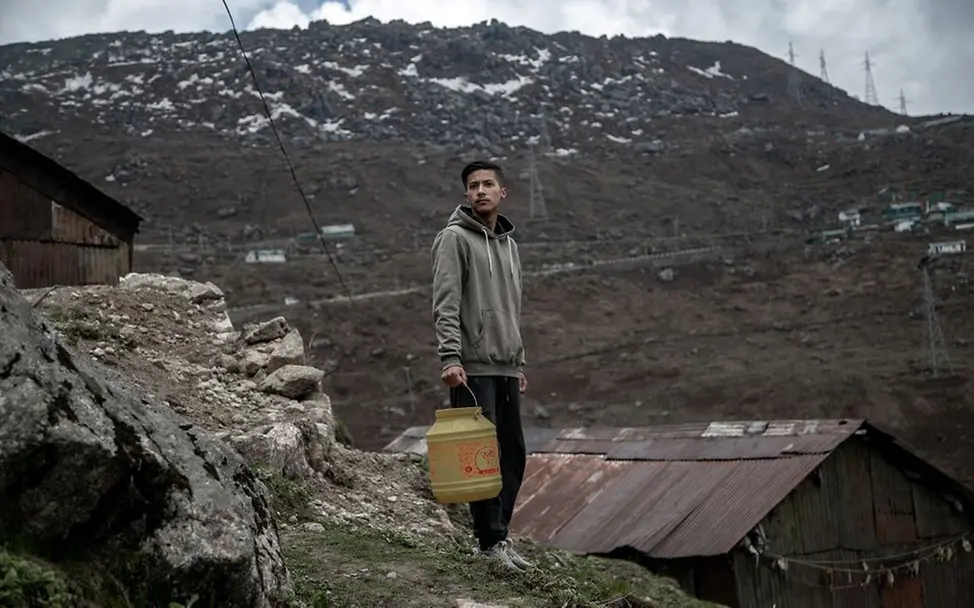 India: The fate of the little water carriers