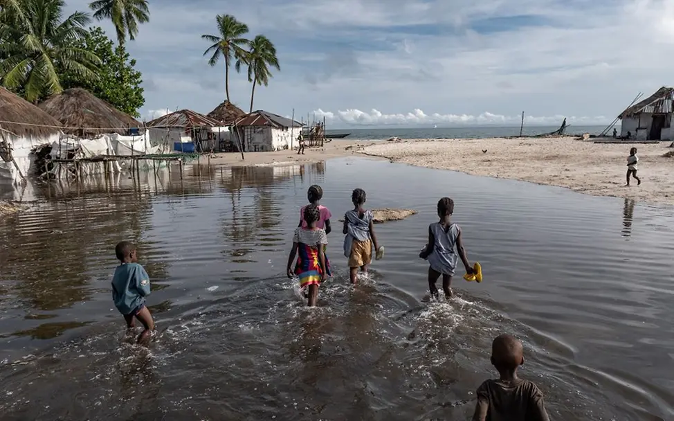 Sierra Leone: Sinking into the sea piece by piece