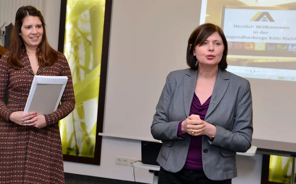 Sofia Stroot-Baltazar, Klaudia Werth aus dem Bereich Bürgerschaftliches Engagement. © UNICEF Deutschland/Vielz Sofia Stroot-Baltazar, Klaudia Werth aus dem Bereich Bürgerschaftliches Engagement. © UNICEF Deutschland/Vielz