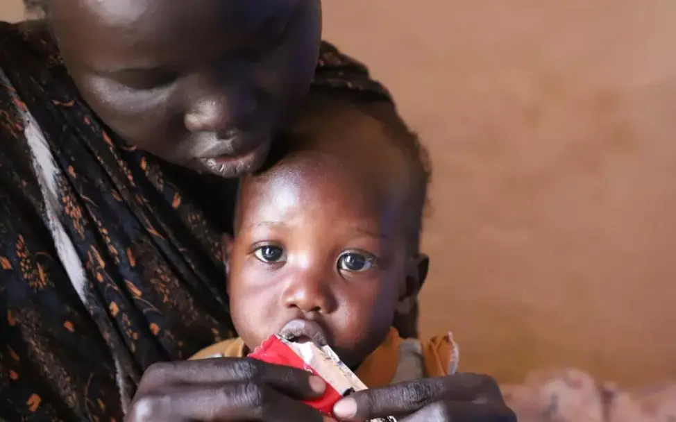 Südsudan Hungerkrise: Südsudanesischen Familien fehlen in der aktuellen Krise Grundnahrungsmittel 