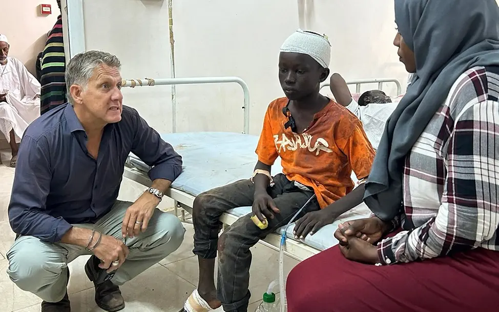 James Elder im Sudan | UNICEF/Isamaldeen Sudan: Abu im Krankenhaus