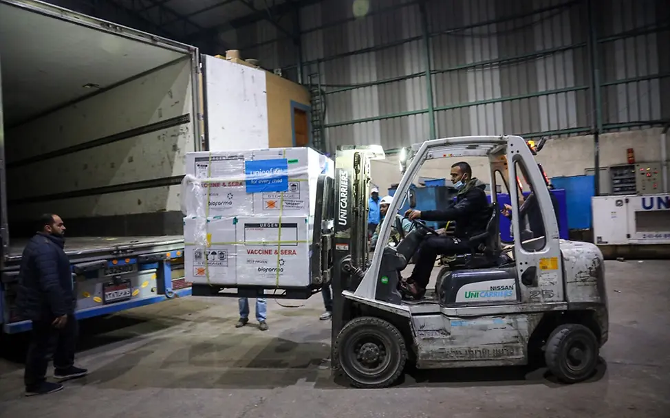 Masern gefährlich: Eine Lieferung mit Impfstoff kommt in Gaza an