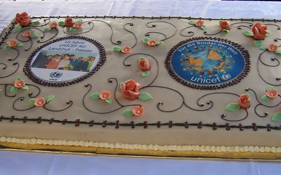Geburtstagstorte I © UNICEF-AG Landshut Geburtstagstorte I © UNICEF-AG Landshut