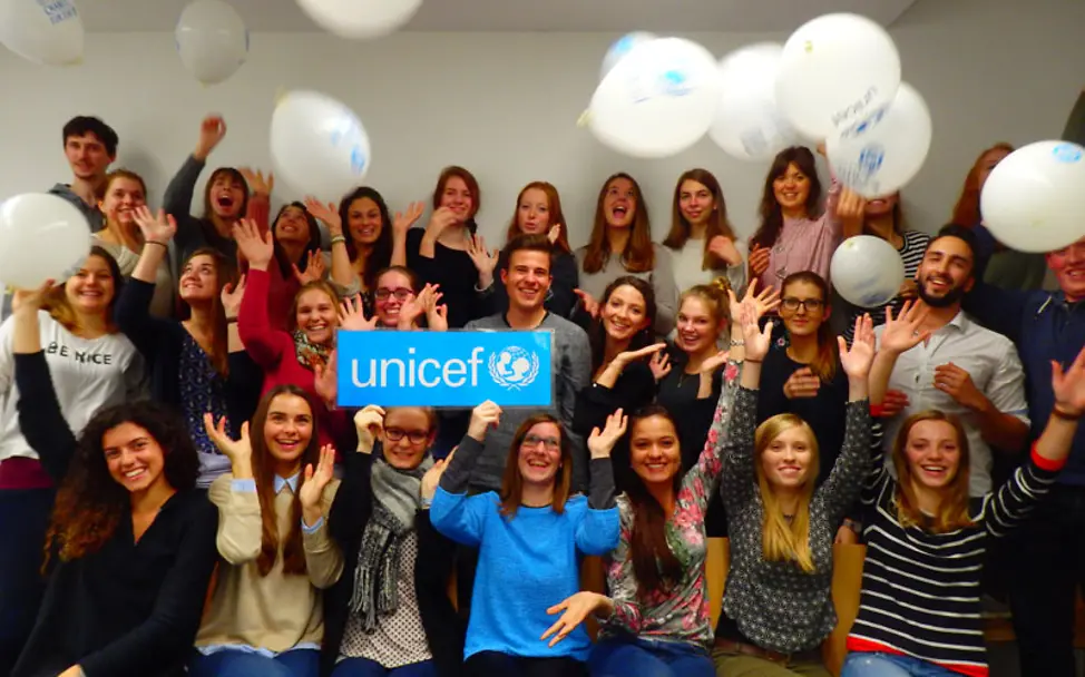 Ehrenamt macht Spaß Viele Gründe für's Ehrenamt: Gruppenbild der HSG Passau