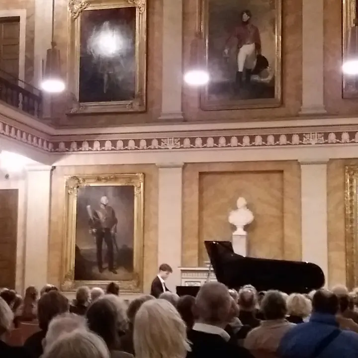 Klavierkonzert: Alexander Krichel in Göttingen am 25.11.2024 | © UNICEF Göttingen Klavierkonzert: Alexander Krichel in Göttingen am 25.11.2024