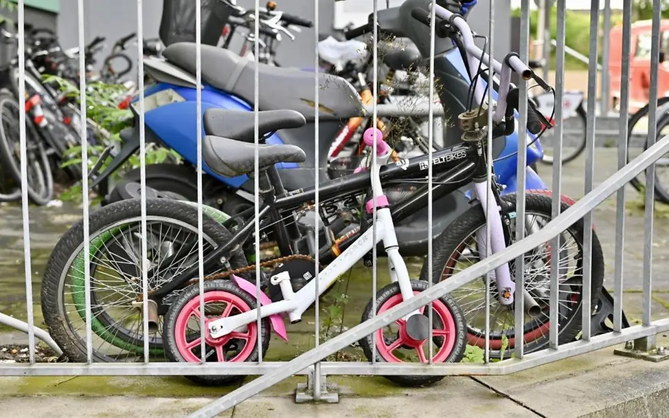 Kinderarmut in Deutschland: Für Materielles und Freizeitaktivitäten kann das Geld fehlen. | © UNICEF/Sachse-Grimm Kinderarmut in Deutschland: Es kann das Geld fehlen, um an Freizeitaktivitäten teilzunehmen.