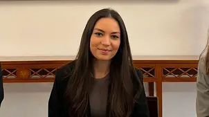 Defne | © UNICEF Portrait von Defne