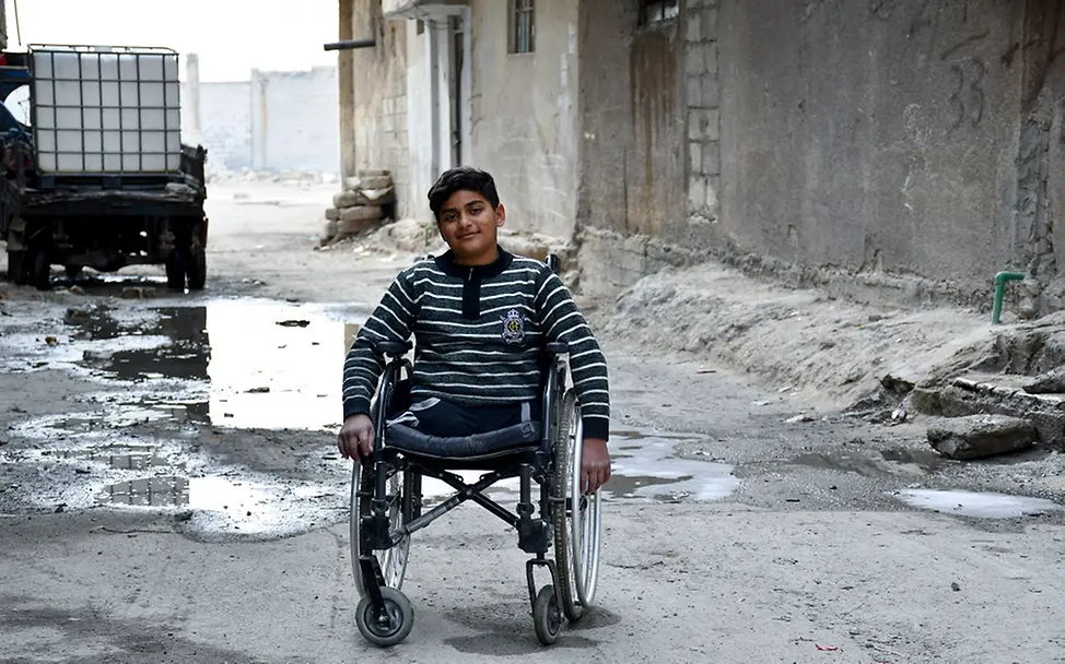 Folgen des Syrien Kriegs: Yahia sitzt im Rollstuhl