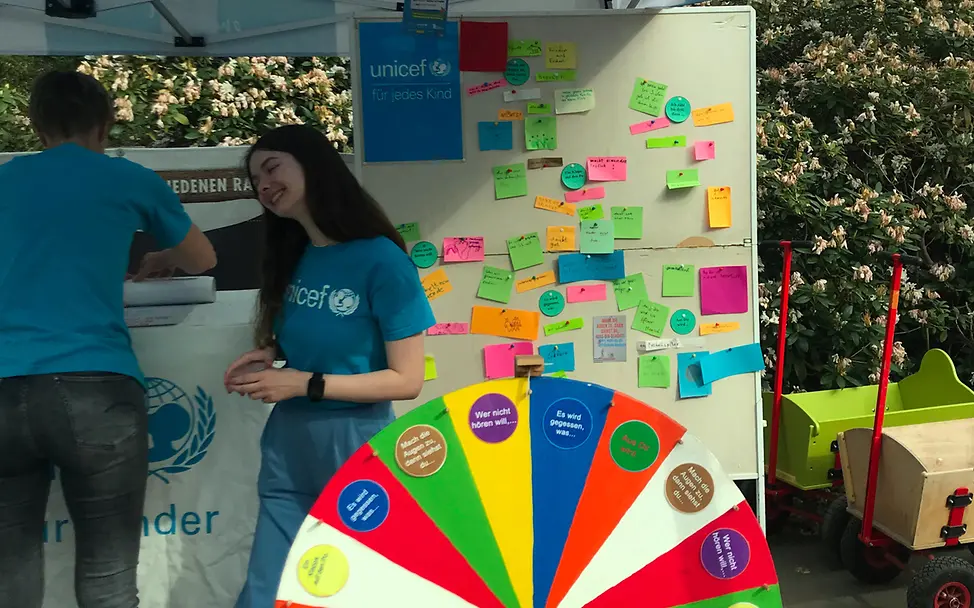 #NiemalsGewalt - Aktion der UNICEF-AG Dresden im Zoo #NiemalsGewalt - Aktion der UNICEF-AG Dresden im Zoo