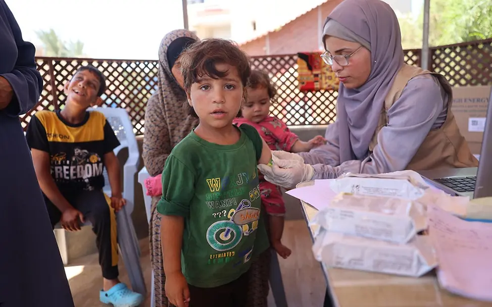 Untersuchung auf Mangelernährung im Gazastreifen | © UNICEF/El Baba Untersuchung auf Mangelernährung im Gazastreifen