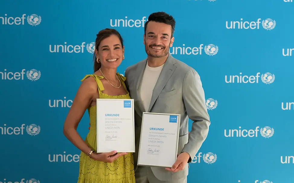 Jana Ina und Giovanni Zarrella | © UNICEF/Sachse-Grimm Jana Ina und Giovanni Zarrella UNICEF-Paten