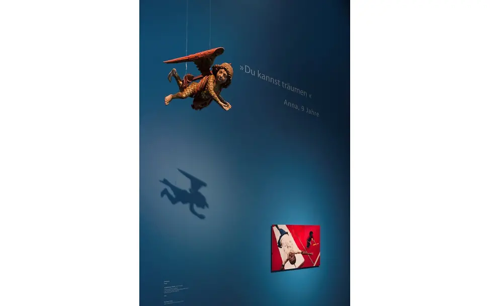 Ausstellungsstück „Menschenskinder" im Arp-Museum