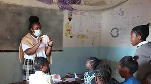 Yolanda (18) aus Sambia setzt sich für Menstruationshygiene ein | © Privat Yolanda UNICEF