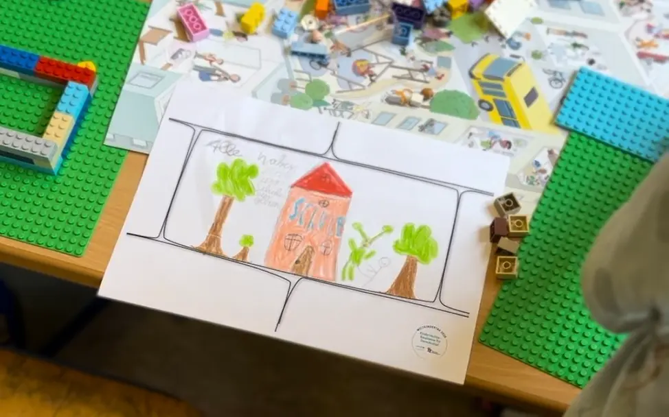 Weltkindertag 2025: „Kinderrechte – Bausteine für Demokratie!“