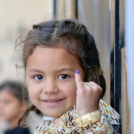 Ein markierter Finger nach erfolgreicher Impfung