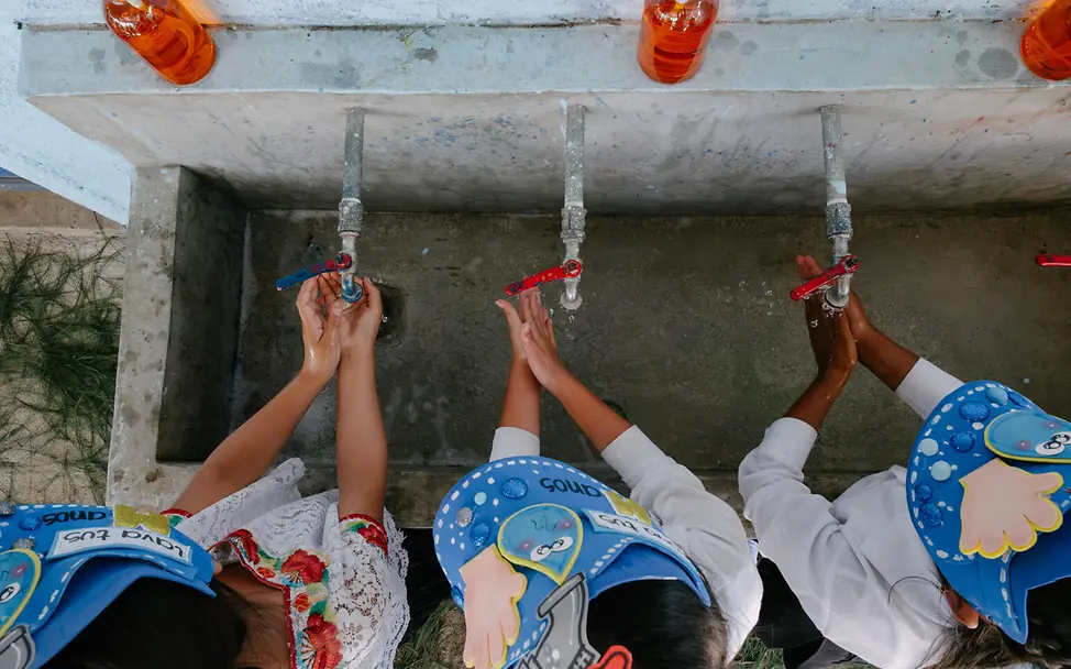 © UNICEF/Lopez Guatemala Kinder: Saubere Hände UNICEF Wash
