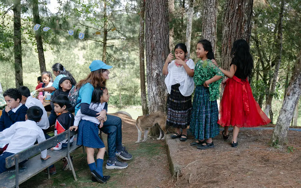 Kinder lernen spielerisch über Hygiene | © UNICEF/Lopez Guatemala Kinder: Saubere Hände UNICEF Wash