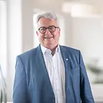Ralf Bernhardt, Geschäftsführer FIS Informationssysteme und Consulting GmbH Ralf Bernhardt, Geschäftsführer FIS Informationssysteme und Consulting GmbH