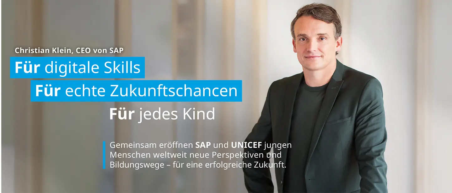 Bild von Christian Klein mit der Aufschrift: Für digitale Skills. Für echte Zukunftschancen.