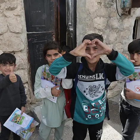 Syrien: Kinder brauchen in dem vom Krieg stark zerstörten Land weiter humanitäre Hilfe 