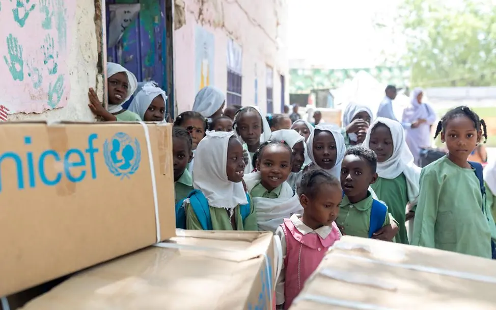 UNICEF Impact Circle: Hilfsgüter erreichen Schule. 