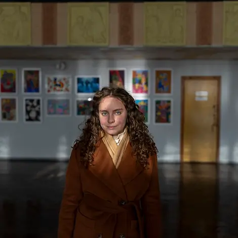 Ukraine Jugendliche: Veronika in ihrer Schule in Charkiw