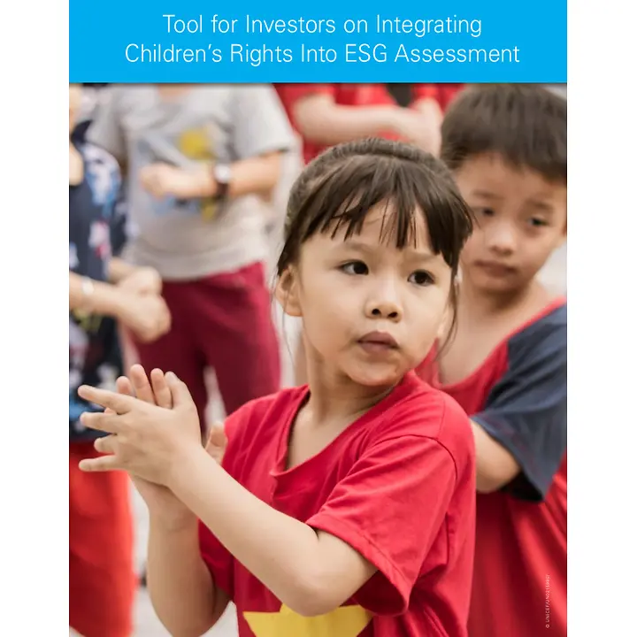 ©UNICEF Bild von Mädchen, das in die Hände klatscht.