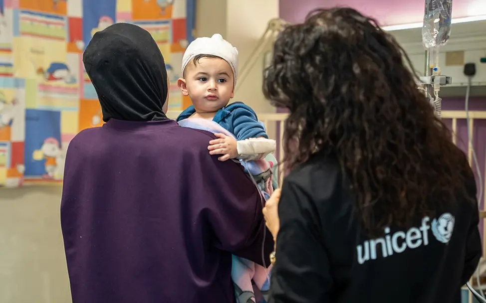 Kinder Libanon: Ahmad wird im Rafic‑Hariri‑Krankenhaus in Beirut behandelt.