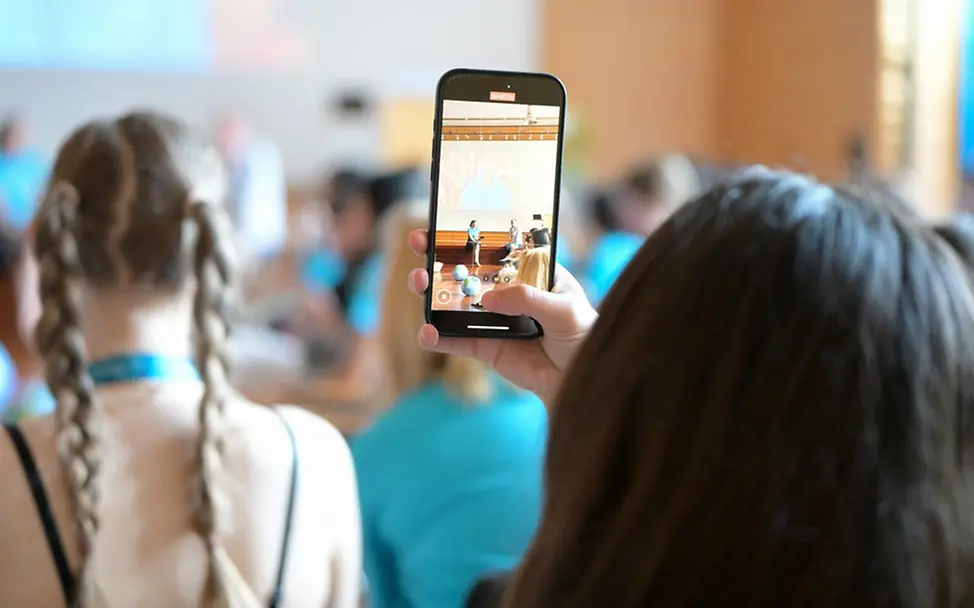 Kinder und Jugendliche: Social Media