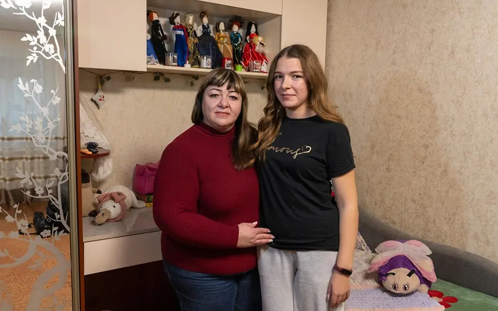 Kindererziehung Tipps: Liza (16) und ihre Mutter.