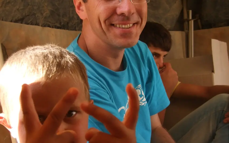 Christian Schneider im Flüchtlingscamp in Jordanien. ©UNICEF