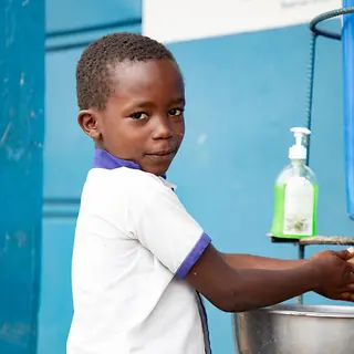 Ebola Kongo: In der Demokratischen Republik Kongo gab es einen neuen Ebolaausbruch - UNICEF hilft. 