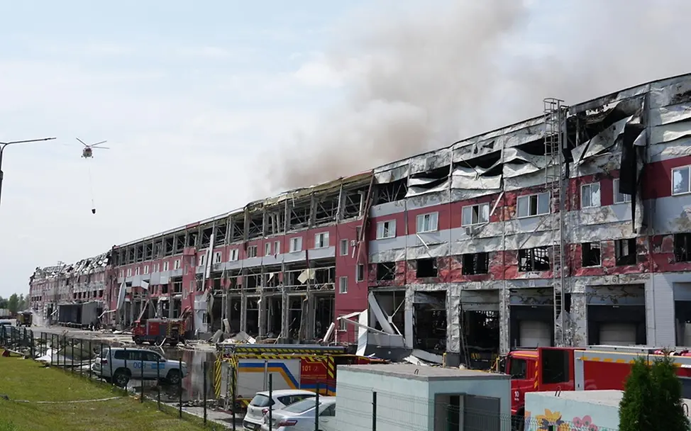 Durch die Angriffe beschädigtes UNICEF-Lagerhaus in Bilohorodka.