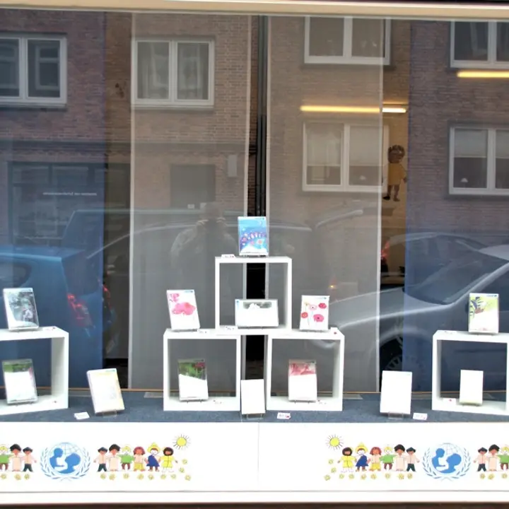 Schaufenster in der Knorrstraße 4 Schaufenster in der Knorrstraße 4 © Bremer