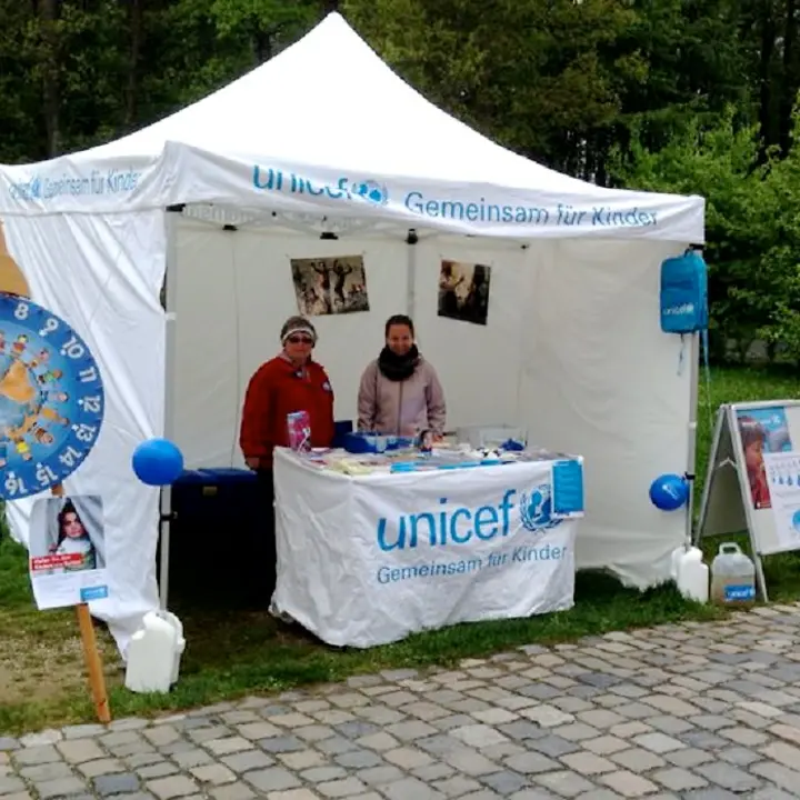 UNICEF – Grußkartenverkauf und Aktionen für Kinder auf dem Pflanzenmarkt