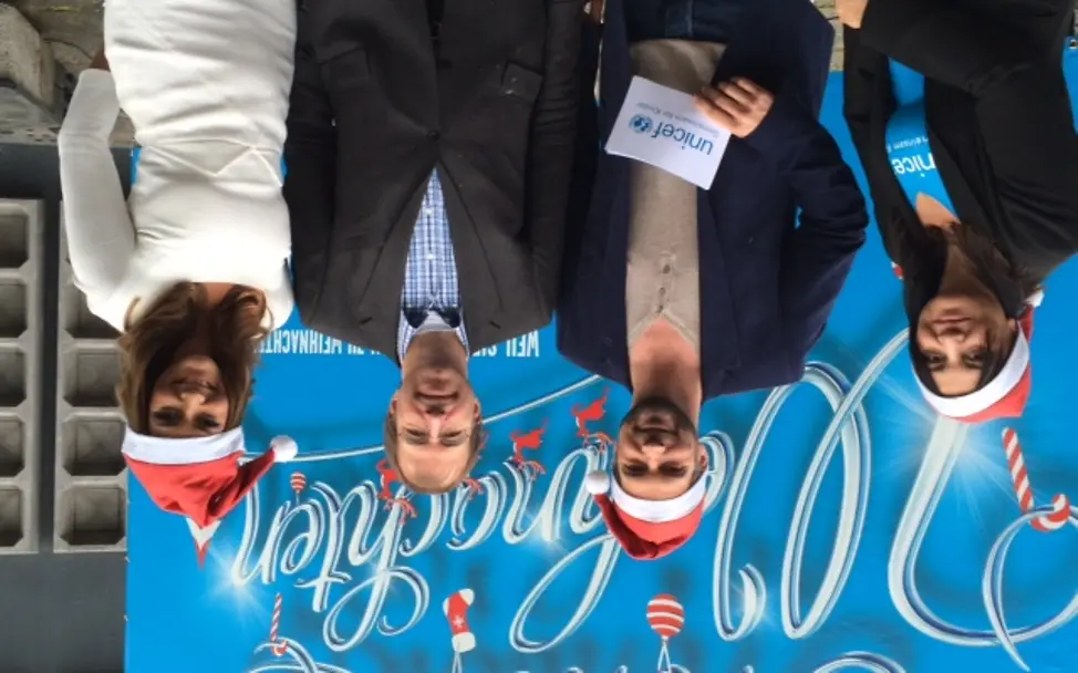 Ekin Deligöz, Simon Böer, Martin Germer, Sandra Thier | © UNICEF DT UNICEF-Weihnachten im Sommer präsentiert von UNICEF