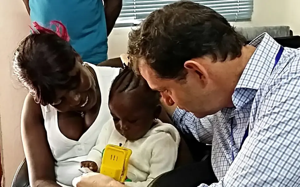 Besuch für Issata | © UNICEF Sierra Leone/Tolu Bade Ebola Sierra Leone: Besuch für Issata