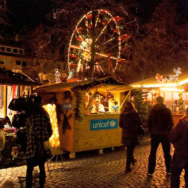 Verschicken Sie Weihnachtsgrüße mit den UNICEF-Grußkarten. | © UNICEF UNICEF-Grußkarten zur Weihnachtszeit