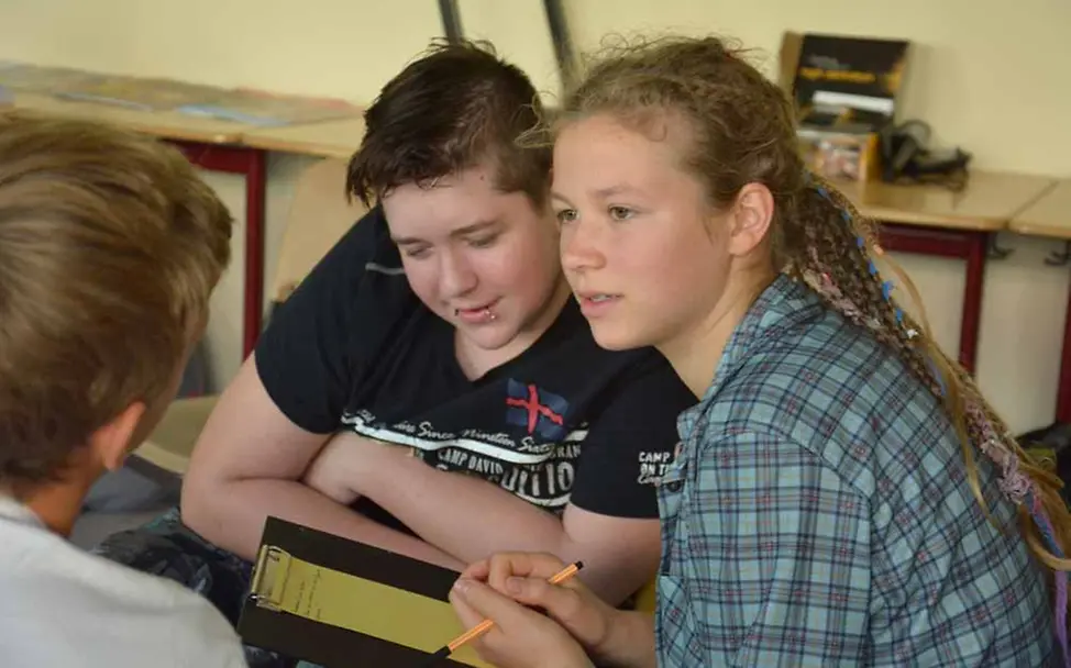 Schüler/innen des Rudolf-Stempel-Gymnasiums in Riesa | ©UICEF/Sedlmayr Vorbereitung auf Treffen mit Bundespräsident Gauck