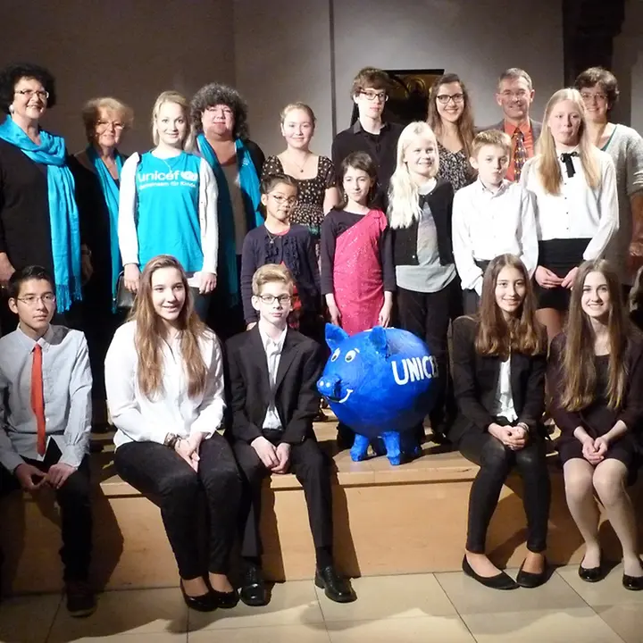 Gruppenfoto Benefizkonzert © UNICEF-AG Landshut/Karin Erbe Gruppenfoto Benefizkonzert © UNICEF-AG Landshut/Karin Erbe