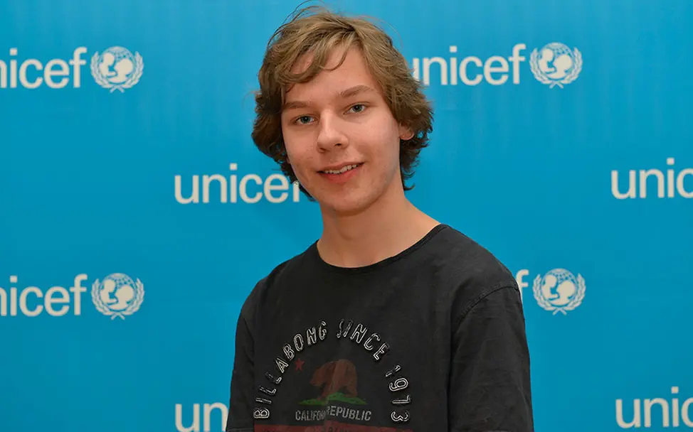 Jugendgipfel J7 2015: David Antonio Zuther vom deutschen Team | © UNICEF/DT2015-21433/Hyou Vielz Jugendgipfel J7 2015: David Antonio Zuther vom deutschen Team