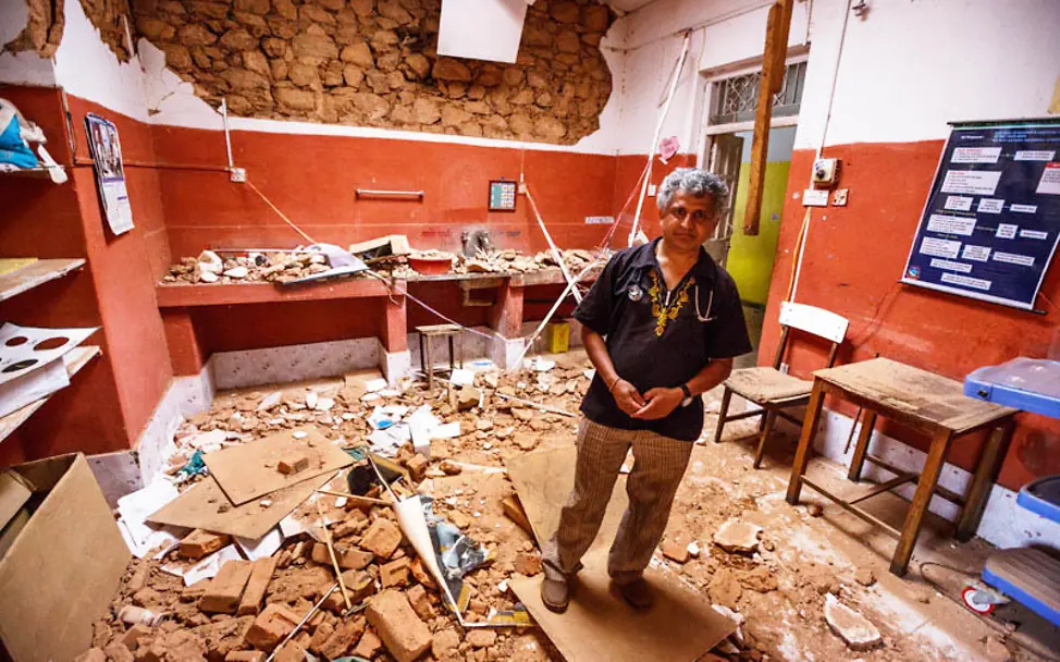 Erdbeben Nepal: Zertörtes Krankenhaus