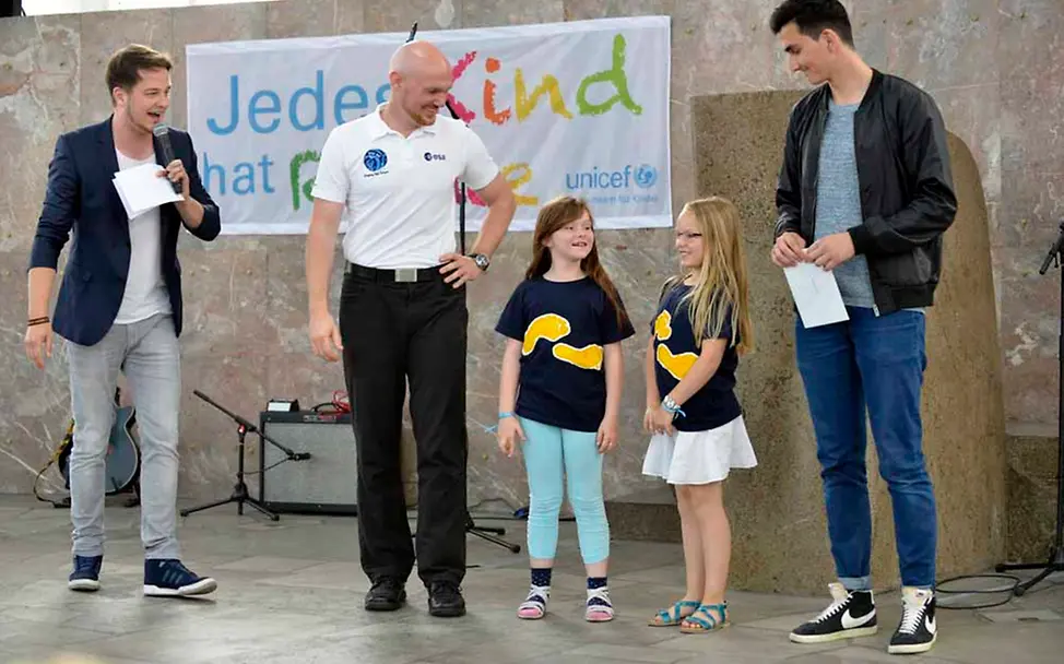 Die JuniorBotschafter-Aktion der Klasse 3c der Schloss-Ardeck-Grundschule war beim Online-Publikum besonders beliebt | © UNICEF/Hyou Vielz JuniorBotschafter Publikumspreis