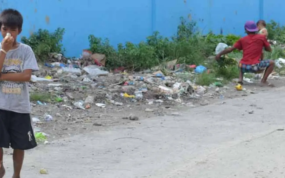 Rugby schnüffeln gegen Hunger | © UNICEF/Mäusbacher Philippinen Kinderschutz