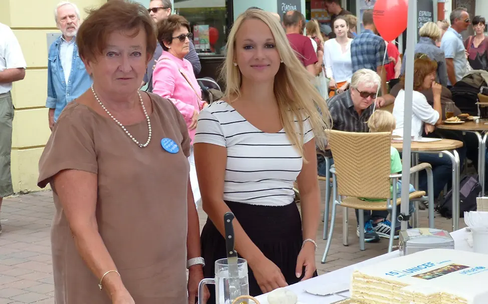 Kuchenverkauf © UNICEF-AG Landshut/Erbe