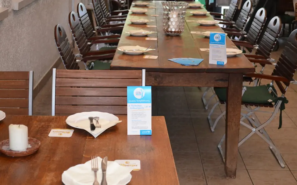 Der Extraportions-Aufsteller in Tischansicht